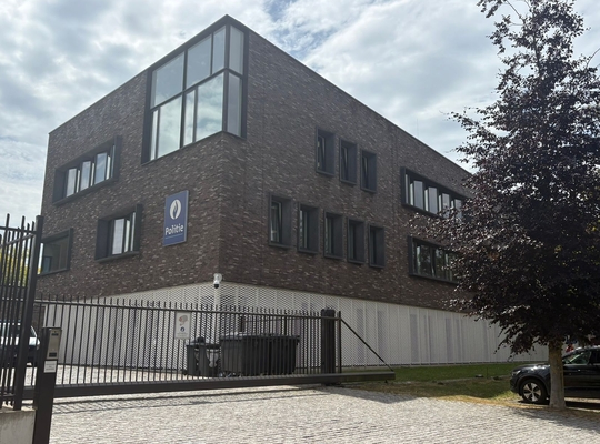 Opening politiekantoor in het weekend – Geen woorden maar daden